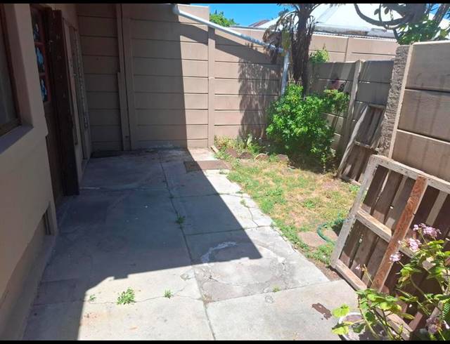 2 BEDROOM PROPERTY TO RENT IN GLENLILY